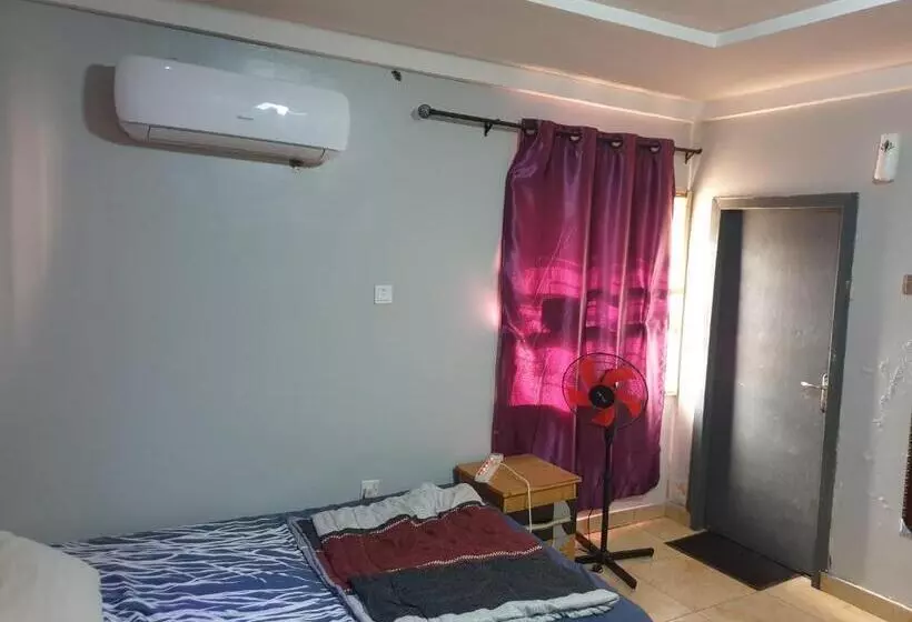 هاستل Shared Space Accommodation