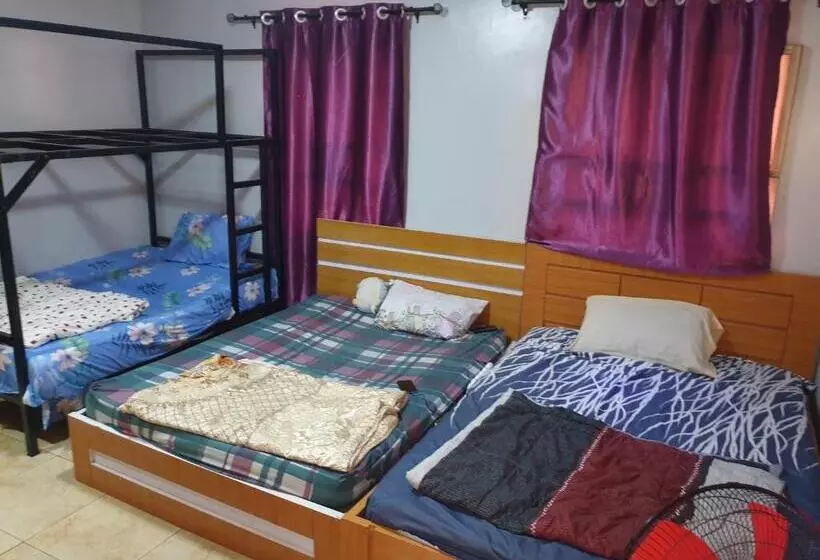 هاستل Shared Space Accommodation