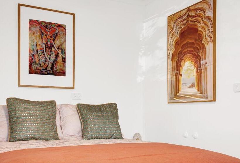 Общежитие Thomson Rest