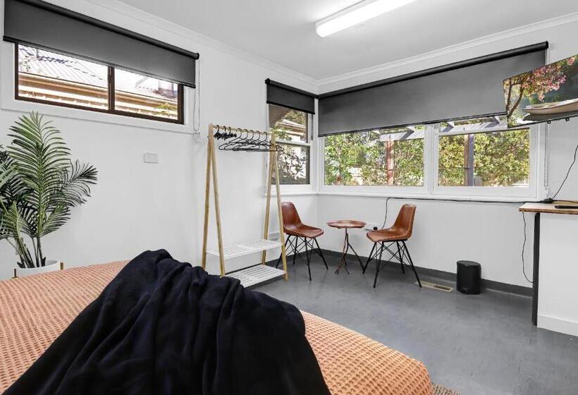 Общежитие Thomson Rest