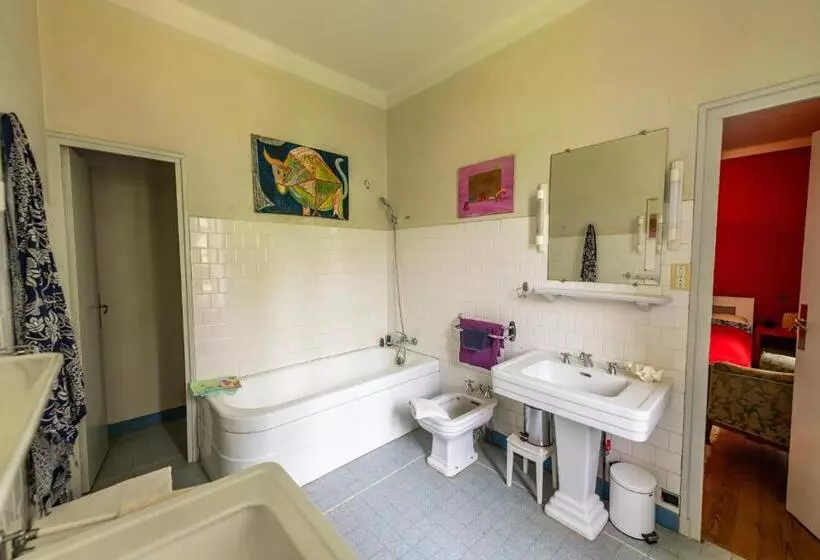 Aamiaismajoitus (B&B) Demeure Bergamote De Fontiers