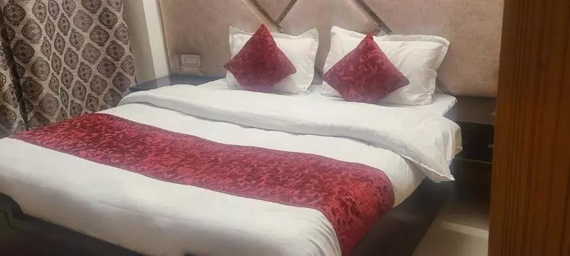 ベッドアンドブレックファースト The Aston Hills   A Luxury Stay , Shimla