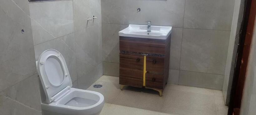 민박 The Aston Hills A Luxury Stay , Shimla