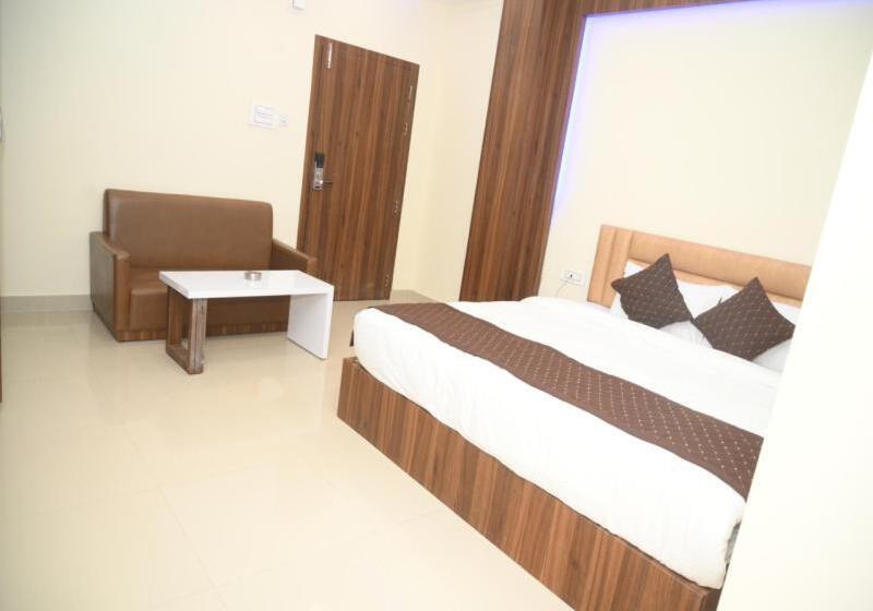 هتل Atithi Regency