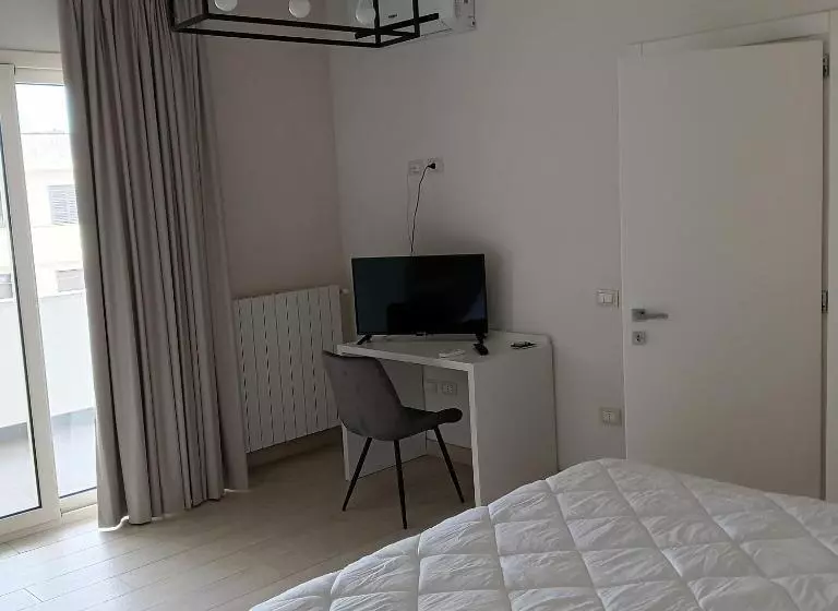 Hotelli Mya Luxury Rooms And Wellness