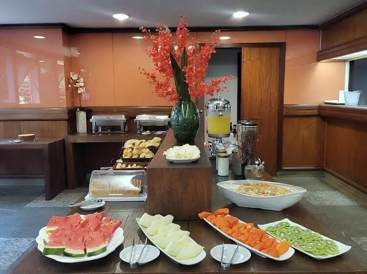 Hotelli Oscar Gold Savassi