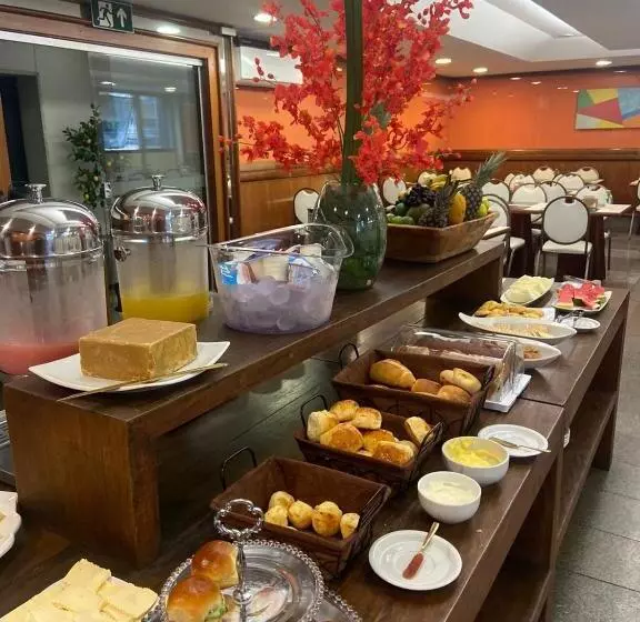 Hotelli Oscar Gold Savassi