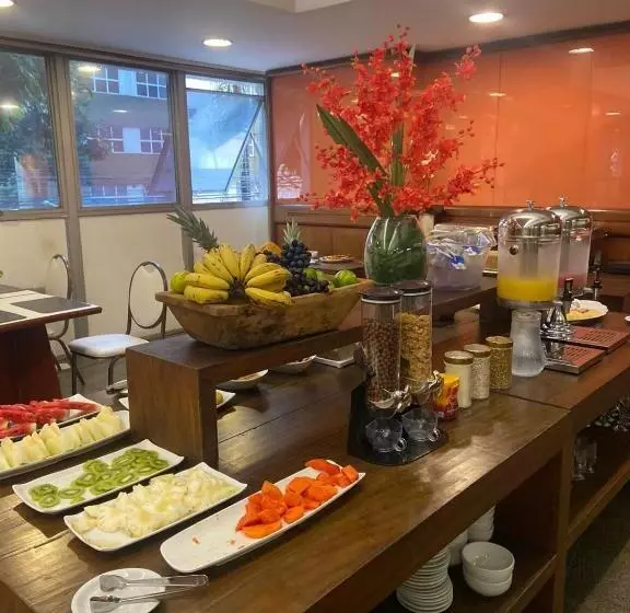 Hotelli Oscar Gold Savassi