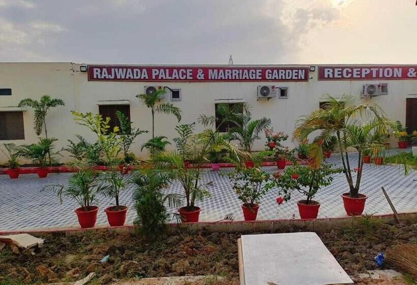 فندق Rajwada Palace And Marriage Garden