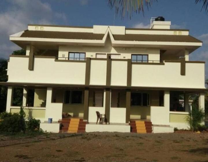 בית מלון כפרי Safari Farm