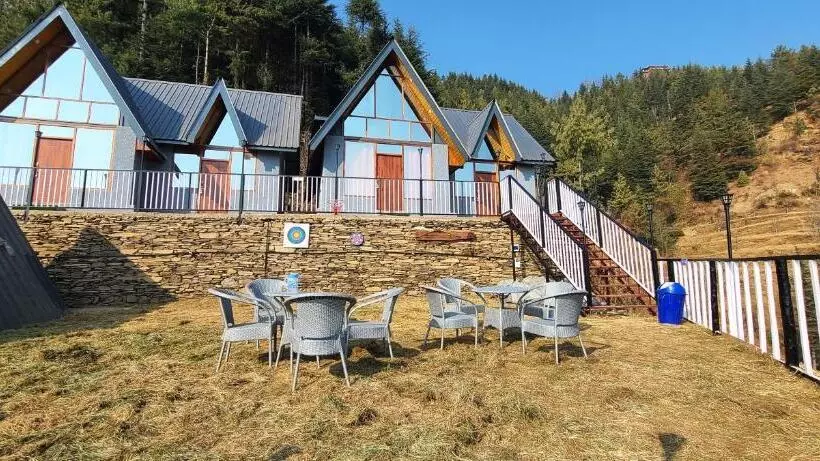 ホテル Snowind Cottages