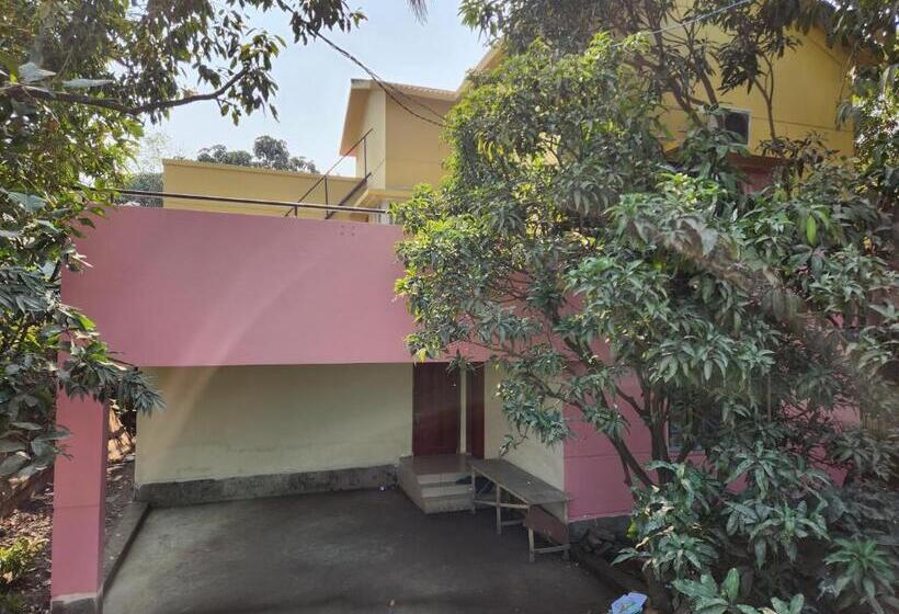 پانسیون Aaira Manjil1