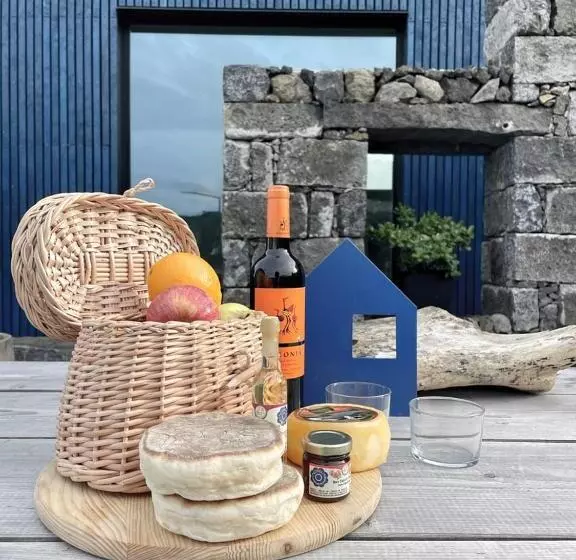 ペンション The Blue House Azores