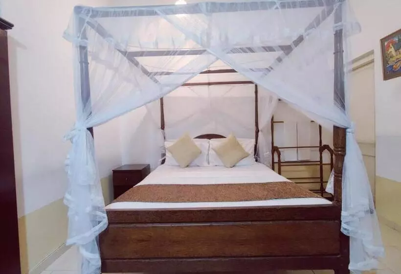 Majatalo Grand Colonial Viveka