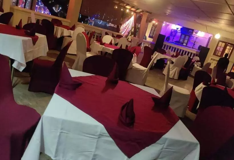 Majatalo Grand Colonial Viveka