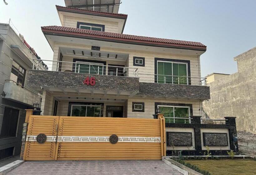 پانسیون Sky Lodge Guest House