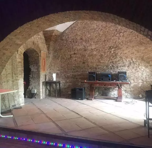 Retkeilymaja Cantina Della Musica Per Eventi