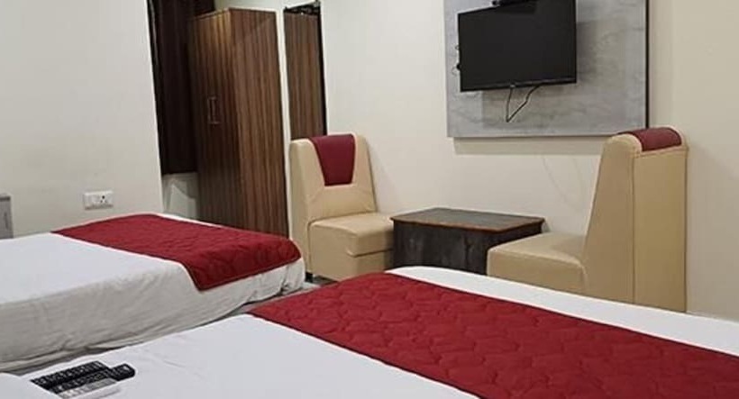 Fabhotel Ambika Elite