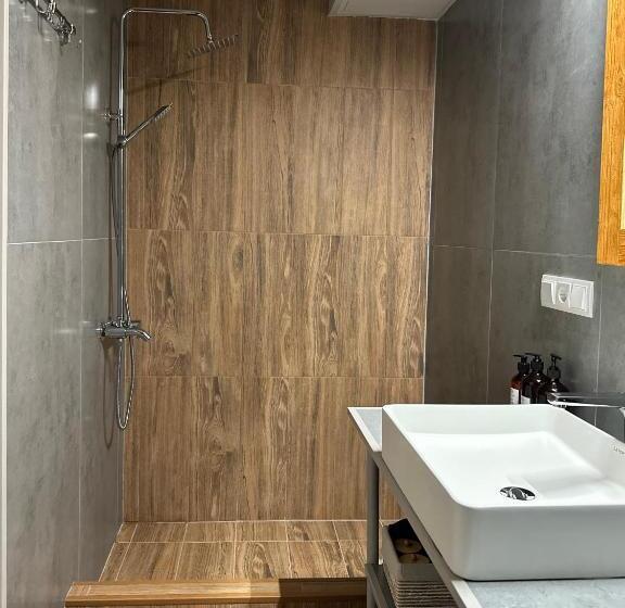 Herbs & Honey Boutique Hotel & Restaurant