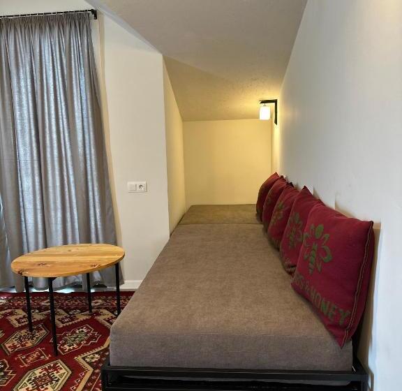 Herbs & Honey Boutique Hotel & Restaurant