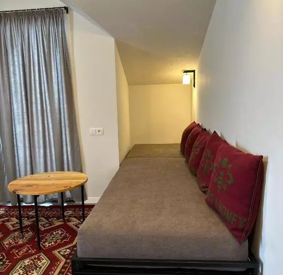 Herbs & Honey Boutique Hotel & Restaurant