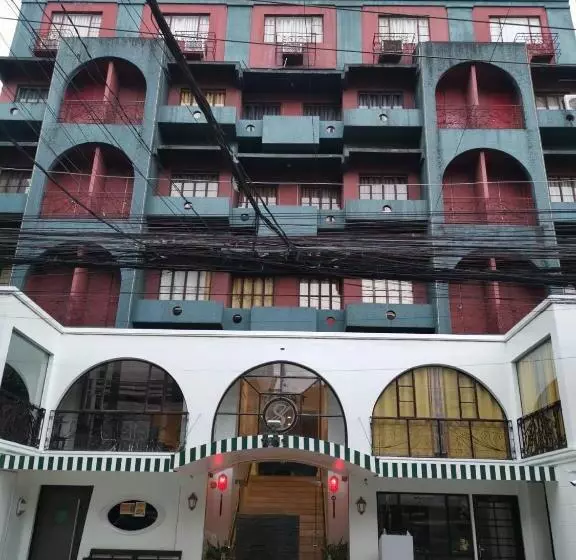 هتل Arbez Suites