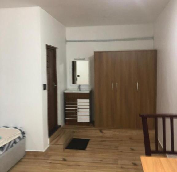 酒店 Chittinappilly Cottage