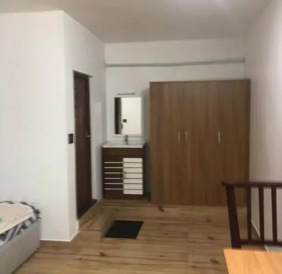 ホテル Chittinappilly Cottage