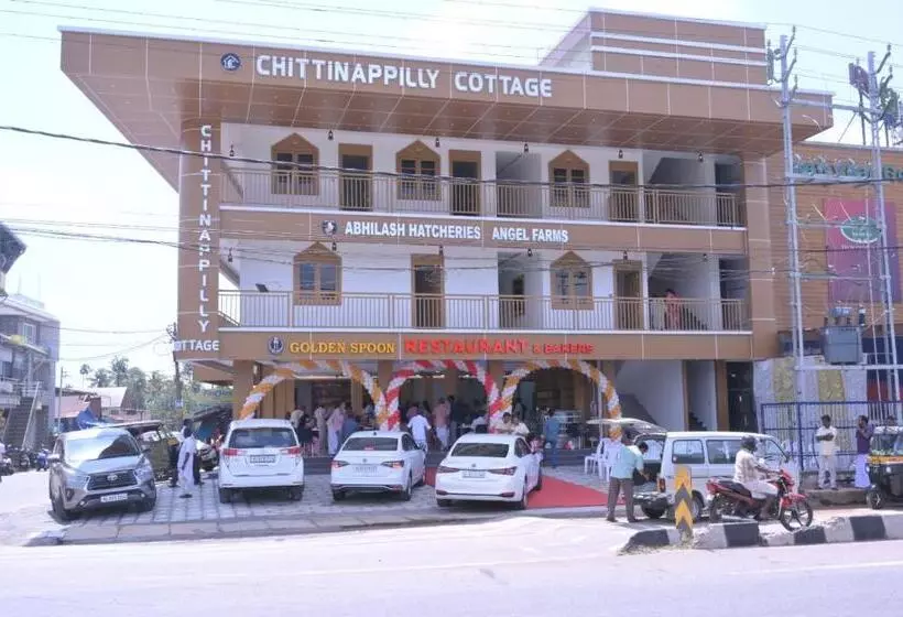 ホテル Chittinappilly Cottage