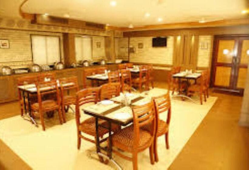 בית מלון כפרי Grand Plazza Coimbatore