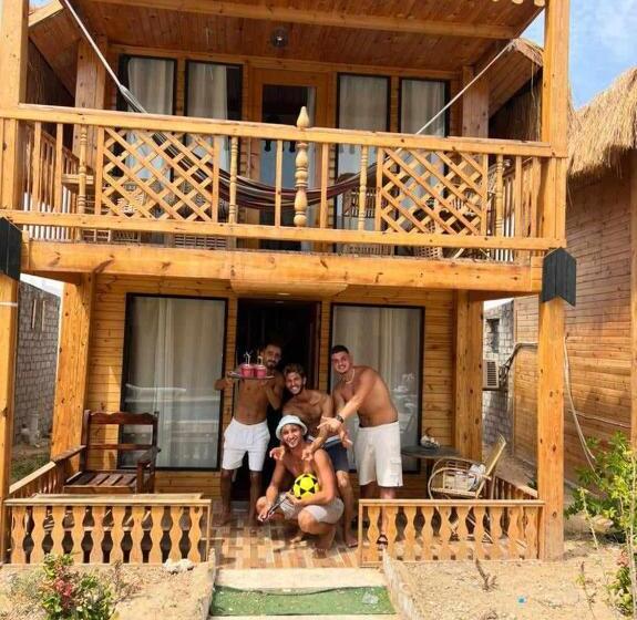 هتل Green Beach Camp &