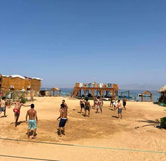 هتل Green Beach Camp &