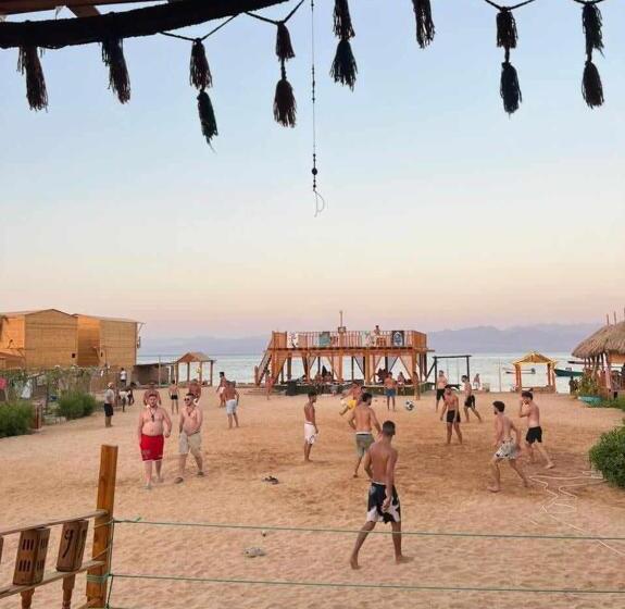 هتل Green Beach Camp &