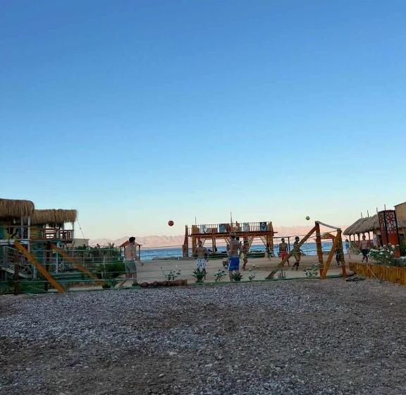 هتل Green Beach Camp &