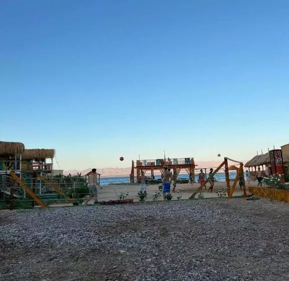 هتل Green Beach Camp &