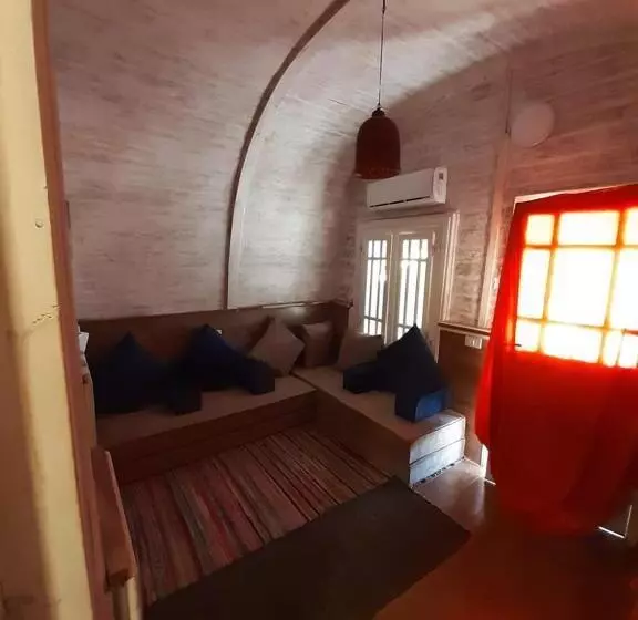 هتل Green Beach Camp &