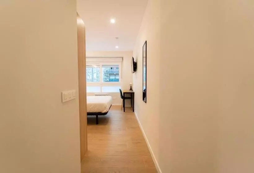 هتل I M Room Suites Nuevos Ministerios   Bernabeu Digital Access