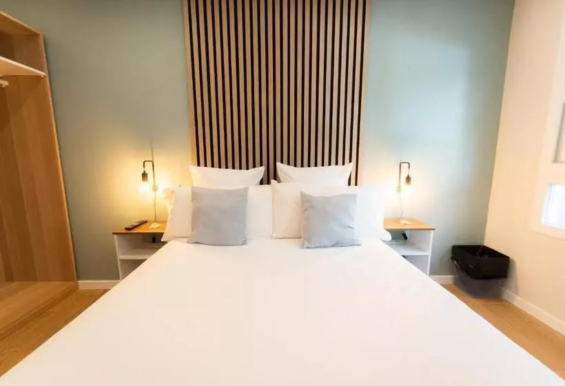 هتل I M Room Suites Nuevos Ministerios   Bernabeu Digital Access