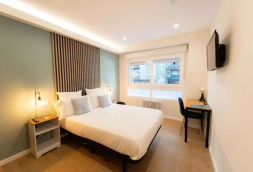 هتل I M Room Suites Nuevos Ministerios   Bernabeu Digital Access
