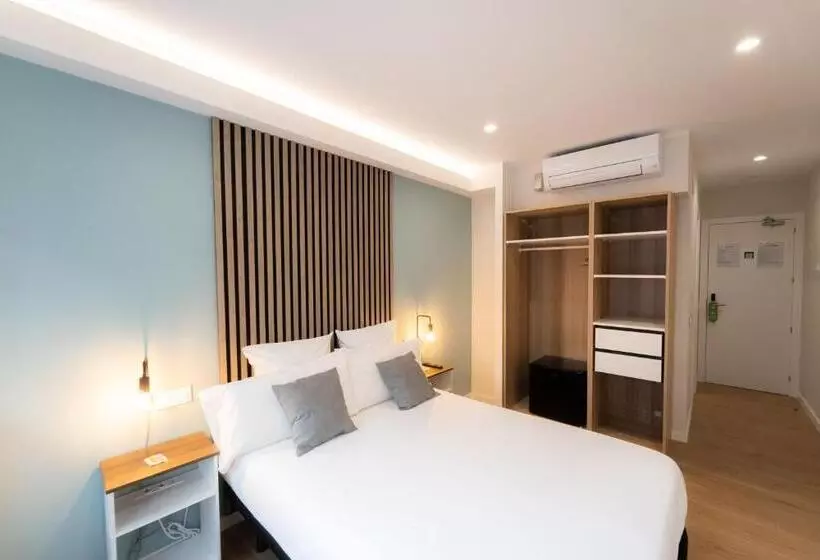 هتل I M Room Suites Nuevos Ministerios   Bernabeu Digital Access
