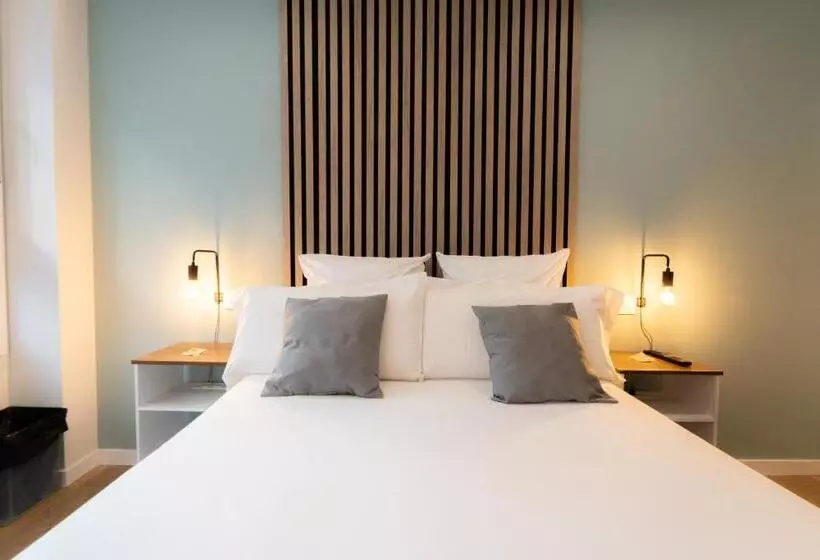 هتل I M Room Suites Nuevos Ministerios   Bernabeu Digital Access