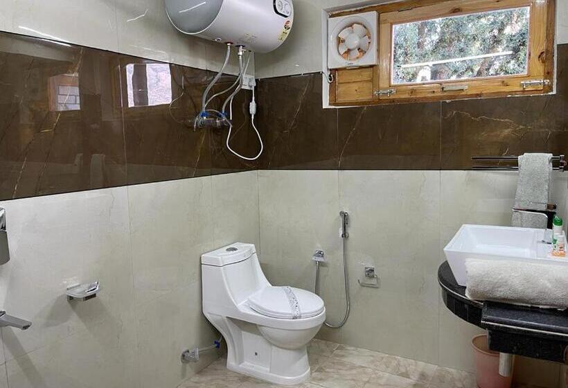 Отель Marigold , Pulga