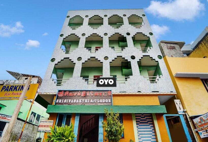 Hotel Oyo Sri Sivasakthi A/c Lodge
