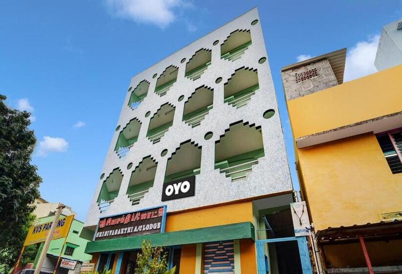 Hotel Oyo Sri Sivasakthi A/c Lodge
