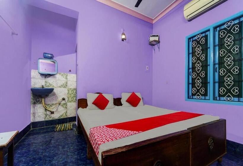 Hotel Oyo Sri Sivasakthi A/c Lodge