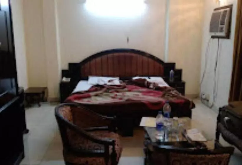 Hotelli Punjab , Saharanpur