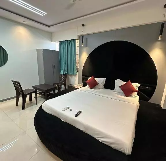 ホテル Sky Palace Adajan