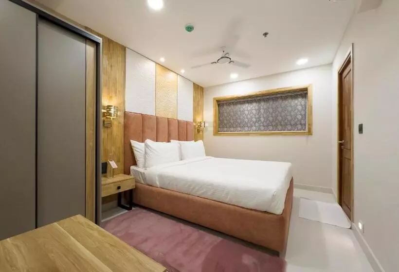 Hotelli The Habitat Suites