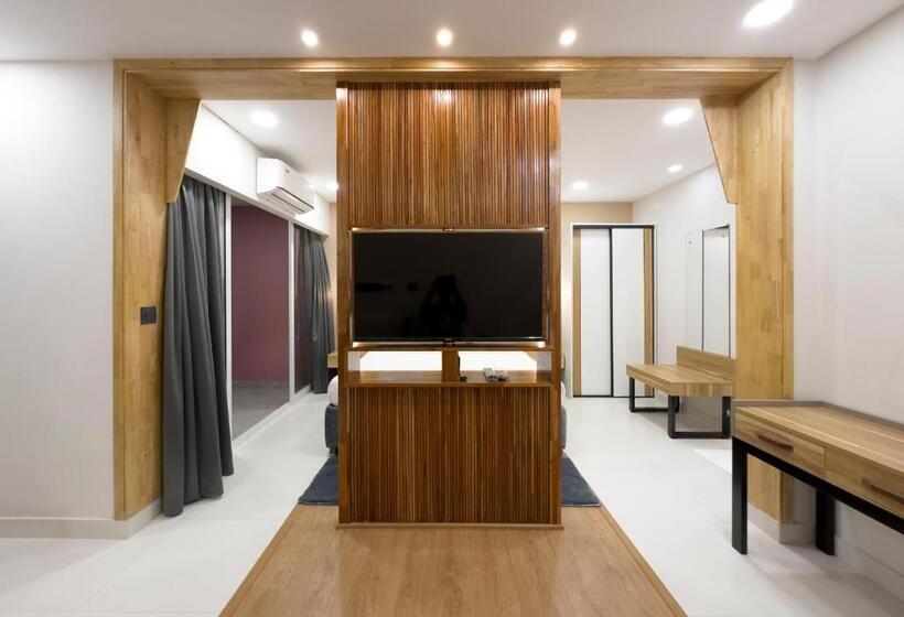 בית מלון כפרי The Habitat Suites