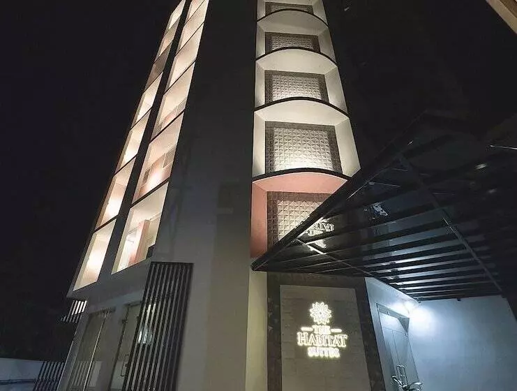 Hotelli The Habitat Suites